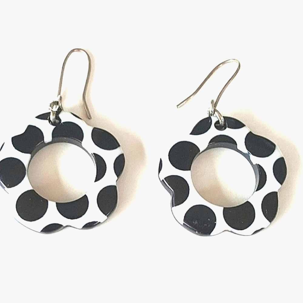 Daisy Floral Polka Dot Black White Geometric Scallop Dangle Earrings